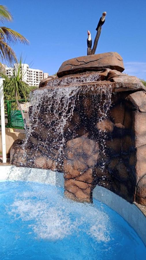 Flats Proximo Ao Shopping Singapura - Descer Com Bebidas O Park Aquatico 1410 Apartamento Caldas Novas