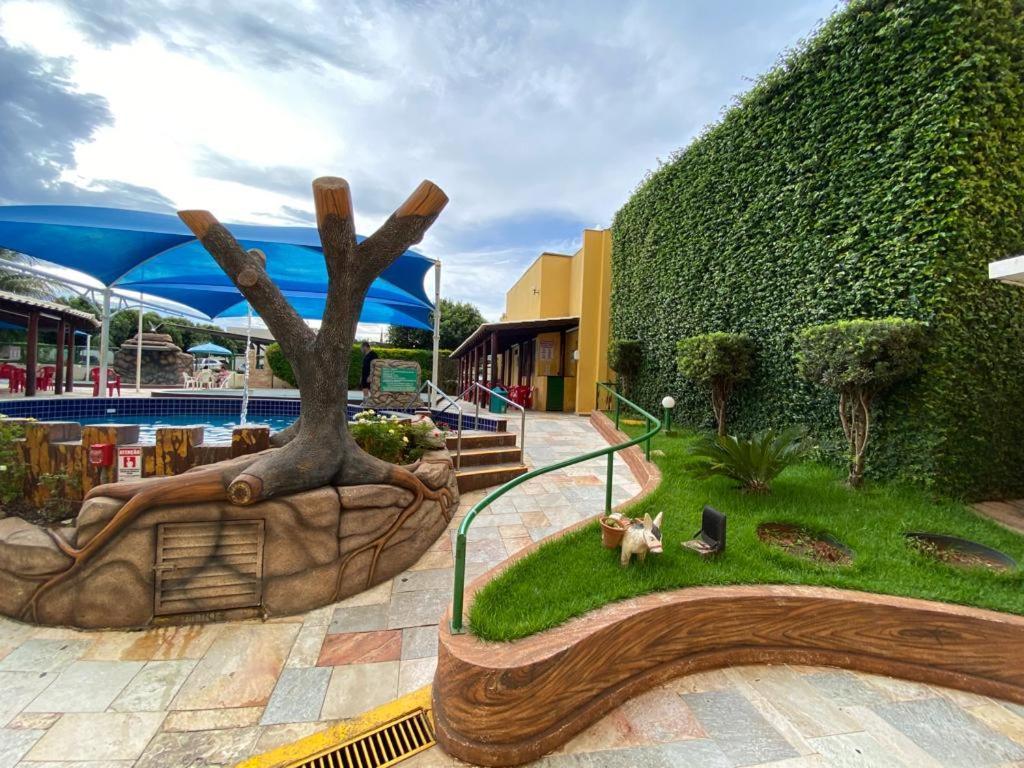 Flats Proximo Ao Shopping Singapura - Descer Com Bebidas O Park Aquatico 1410 * Caldas Novas