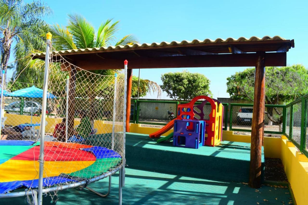 Apartamento Flats Proximo Ao Shopping Singapura - Descer Com Bebidas O Park Aquatico 1410 *